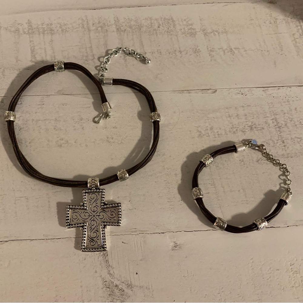 Premier designs necklace and matching bracelet